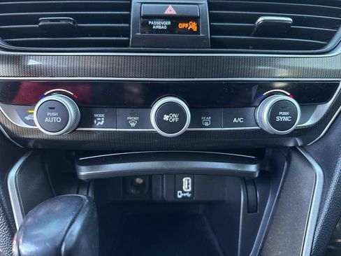 Used 2018 Honda Accord Sport image 30