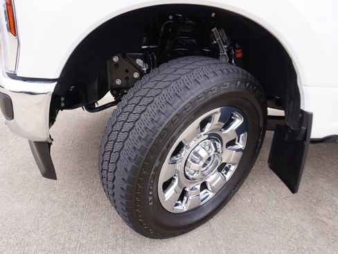 Certified 2025 Ford F250 King Ranch w/ Chrome Package image 31