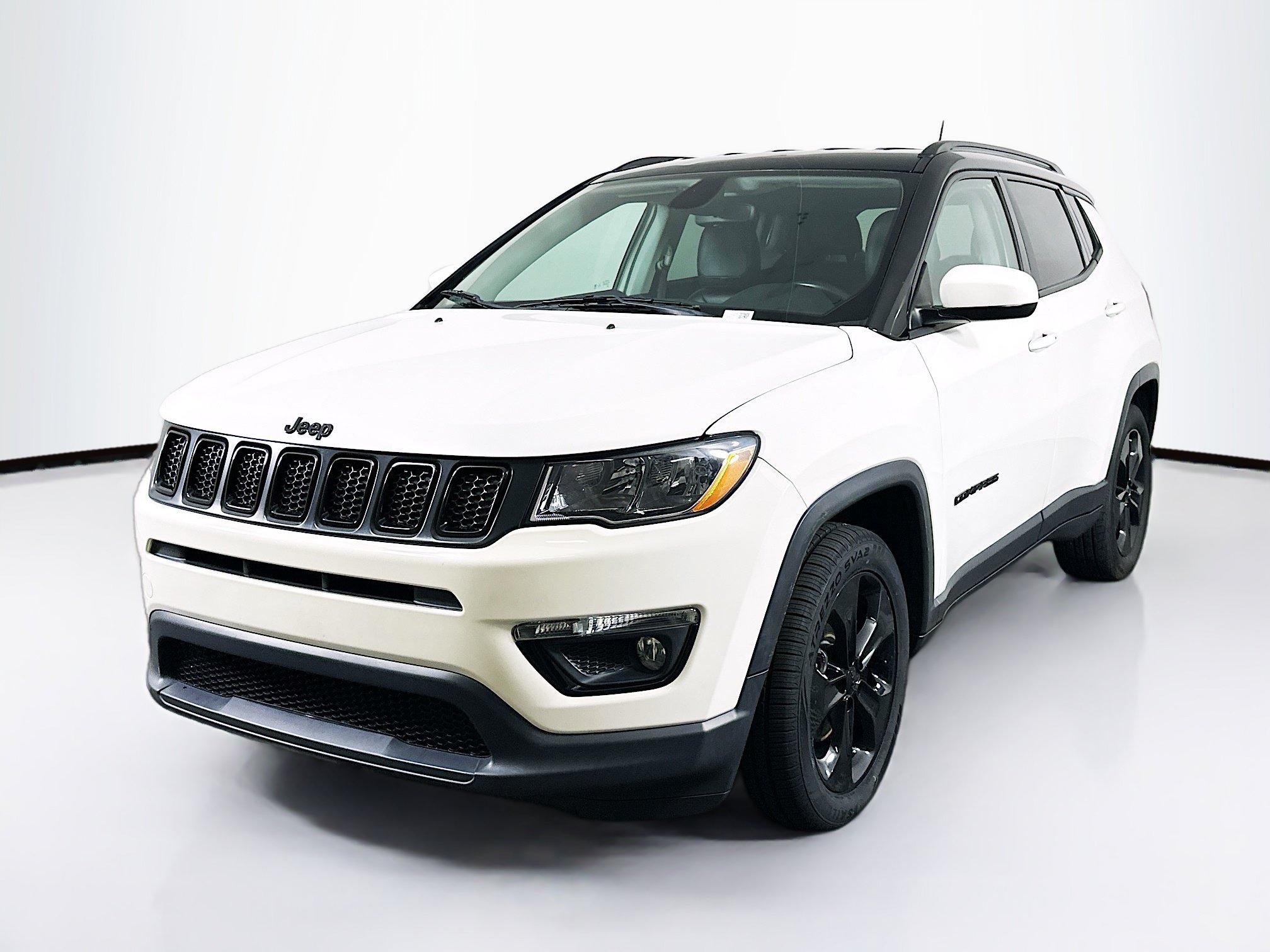 Used 2020 Jeep Compass Latitude FWD image 3