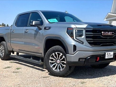 Used 2023 GMC Sierra 1500 AT4 AWD/4WD image 3