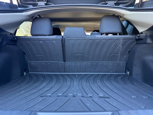 Certified 2025 Toyota Prius Plug-In Hybrid image 20