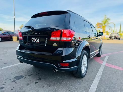 Used 2015 Dodge Journey SXT w/ Flexible Seating Group FWD image 5