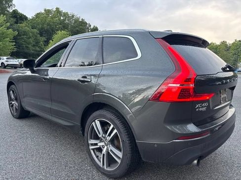 Used 2019 Volvo XC60 T5 Momentum w/ Multimedia Package AWD/4WD image 4