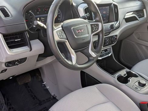 Used 2023 GMC Terrain SLE w/ Driver Convenience Package image 12