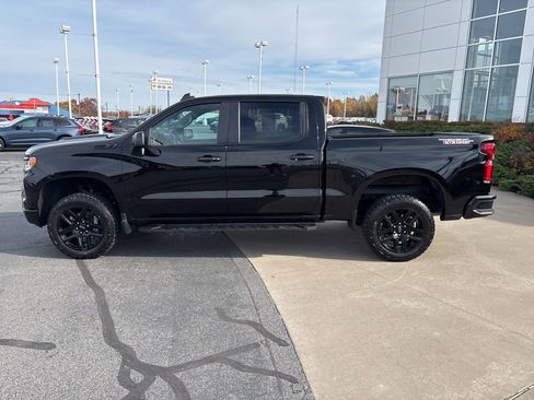 Used 2023 Chevrolet Silverado 1500 LT Trail Boss w/ LPO, Dark Essentials Package image 8