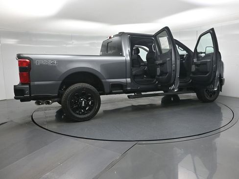 New 2026 Ford F250 Lariat w/ Black Appearance Package image 4
