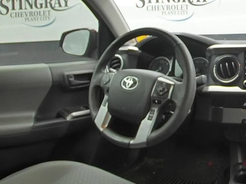 Used 2022 Toyota Tacoma SR5 RWD image 16