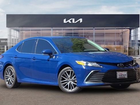 Used 2023 Toyota Camry XLE w/ Cold Weather Package AWD/4WD image 2