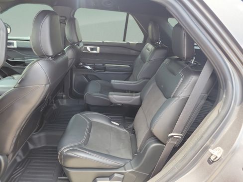 Certified 2022 Ford Explorer ST w/ ST Street Pack RWD image 13