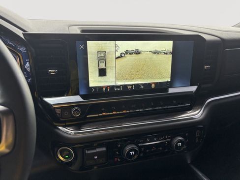 Used 2024 Chevrolet Silverado 1500 LTZ image 14