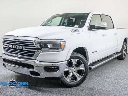 Used 2022 RAM 1500 Laramie AWD/4WD image 3