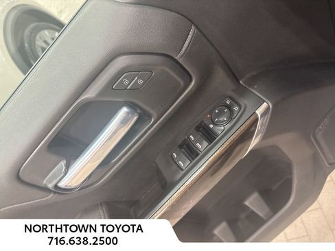 Used 2021 Chevrolet Silverado 1500 LT AWD/4WD image 18