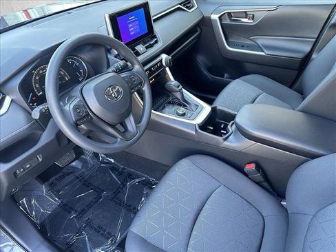 Used 2025 Toyota RAV4 XLE image 13