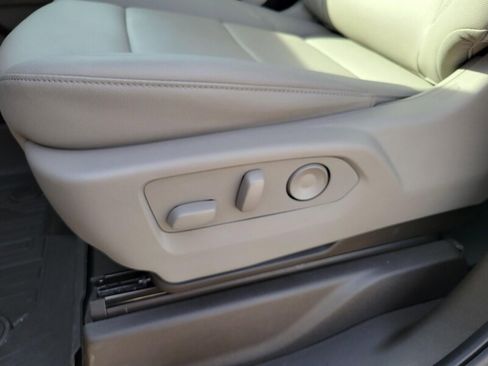 New 2026 GMC Sierra 1500 SLT w/ SLT Premium Plus Package image 25