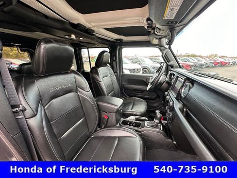 Used 2020 Jeep Wrangler Unlimited Sahara image 36