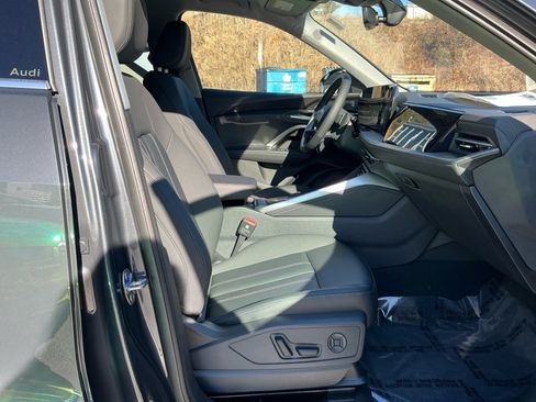 Used 2025 Audi Q5 Premium Plus w/ Premium Plus AWD/4WD image 27
