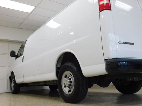 Used 2023 Chevrolet Express 3500 Extended w/ Driver Convenience Package RWD image 48