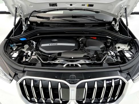 Used 2026 BMW X1 xDrive28i w/ Convenience Package AWD/4WD image 15
