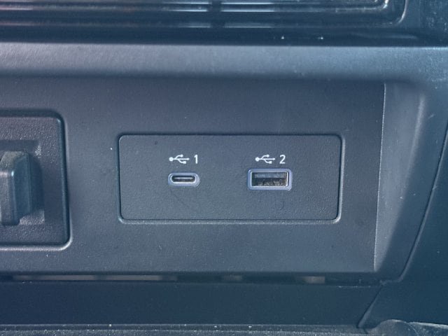 Used 2023 Nissan Titan PRO-4X w/ Pro-4x Convenience Package AWD/4WD image 22