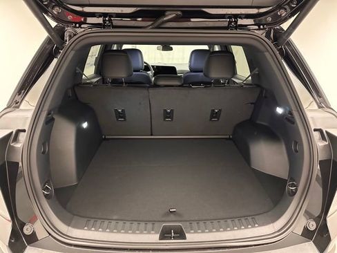 New 2026 Chevrolet Equinox LT w/ Convenience Package II FWD image 20