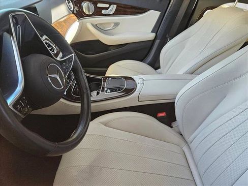 Used 2022 Mercedes-Benz E 350 4MATIC Sedan image 13