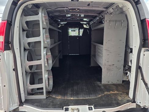 Used 2019 Chevrolet Express 2500 Extended w/ Driver Convenience Package RWD image 31