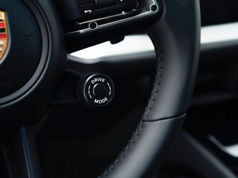 New 2026 Porsche Cayenne E-Hybrid Coupe image 31