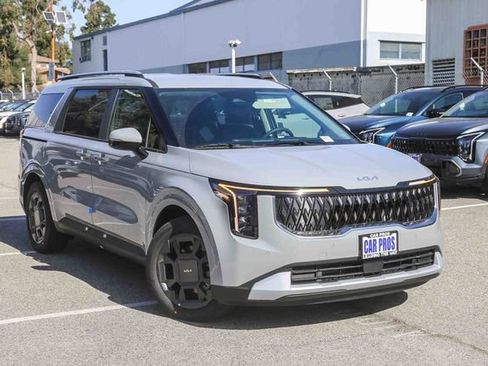 New 2026 Kia Carnival EX image 2