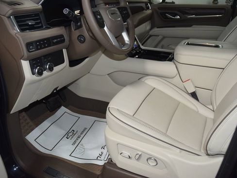 Used 2024 GMC Yukon Denali AWD/4WD image 41