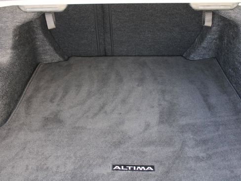 Used 2025 Nissan Altima 2.5 SV image 23