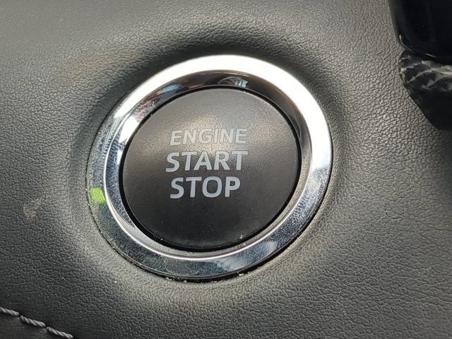 Used 2023 Toyota Highlander XSE FWD image 29