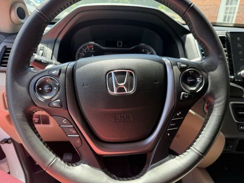 Used 2023 Honda Ridgeline RTL image 10