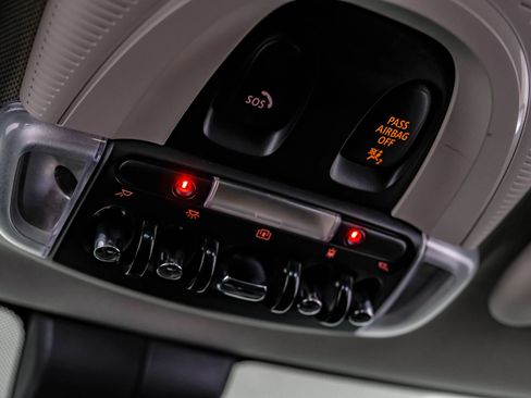 Used 2019 MINI Cooper S w/ Premium Package FWD image 39