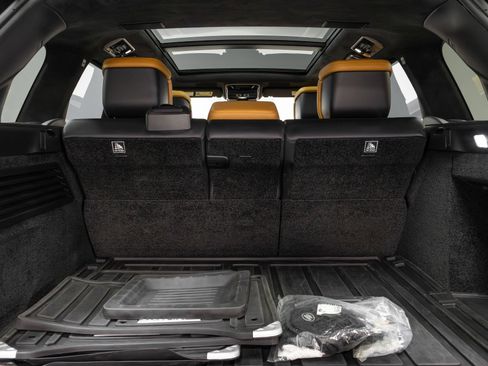 Used 2022 Land Rover Range Rover Autobiography image 35