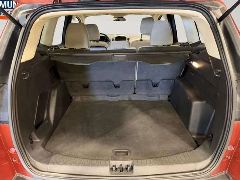 Used 2019 Ford Escape SE FWD image 21