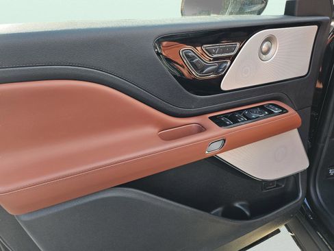 New 2026 Lincoln Aviator Reserve image 10