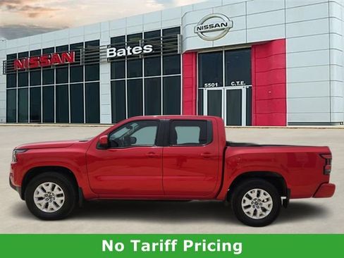 Used 2022 Nissan Frontier SV w/ Technology Package RWD image 3