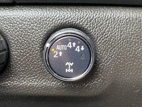 Used 2022 Chevrolet Colorado Z71 image 48