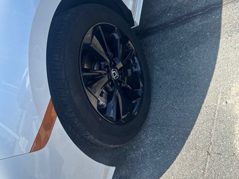 Used 2023 Honda Odyssey Sport image 2