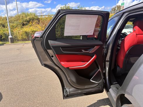 New 2026 Jaguar F-PACE R-Dynamic S image 23