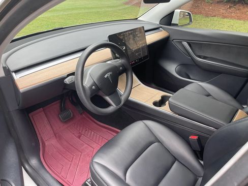 Used 2020 Tesla Model Y Performance AWD/4WD image 11