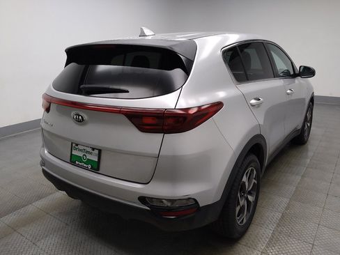 Used 2020 Kia Sportage LX AWD/4WD image 9