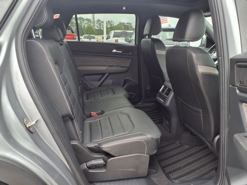 Used 2023 Volkswagen Atlas Cross Sport SEL Premium R-Line AWD/4WD image 11