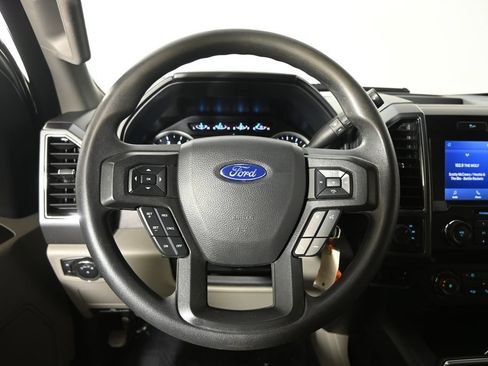Used 2022 Ford F250 XLT w/ Black Appearance Package AWD/4WD image 33