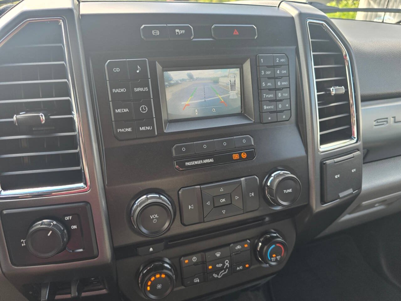 Used 2017 Ford F250 XLT w/ XLT Value Package RWD image 27