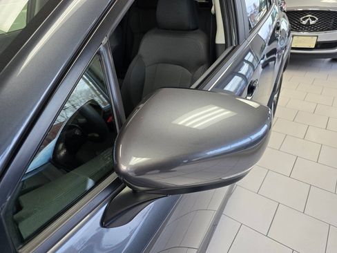 Used 2024 Subaru Crosstrek 2.0i Premium AWD/4WD image 13