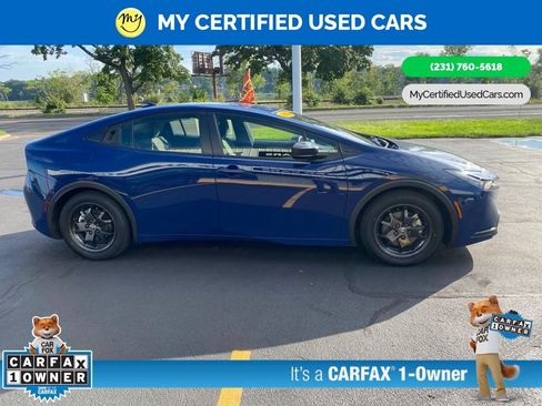 Used 2023 Toyota Prius Prime FWD image 4