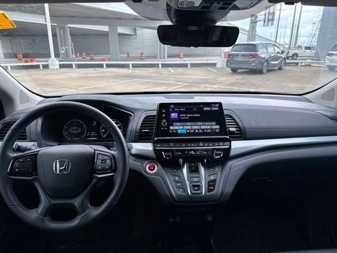 Used 2025 Honda Odyssey EX-L image 7