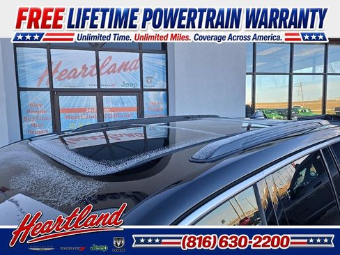 Used 2025 Jeep Grand Cherokee Summit AWD/4WD image 17