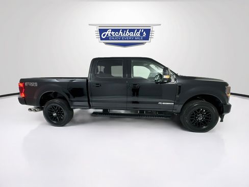 Used 2022 Ford F350 Lariat w/ Black Appearance Package AWD/4WD image 9